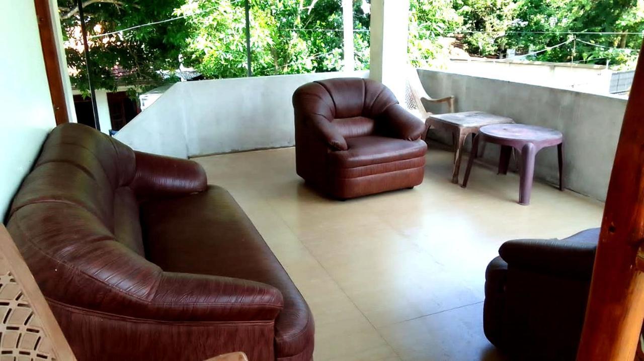 Big House Udawalawe Panzió Kültér fotó